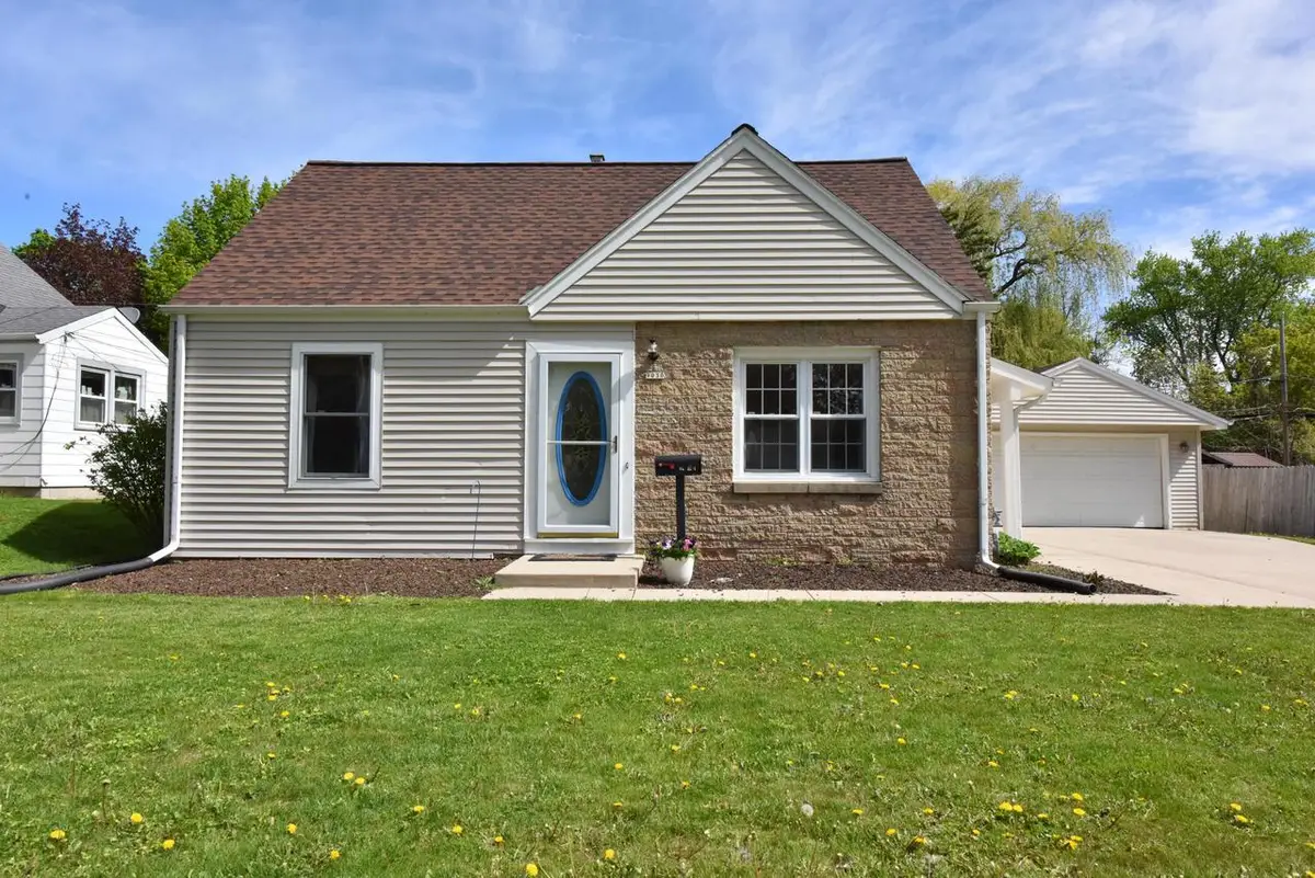 9030 Harrison AVENUE, West Allis, WI 53227 - #1