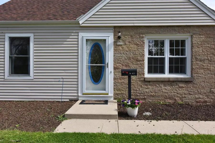 9030 Harrison AVENUE, West Allis, WI 53227 - #2