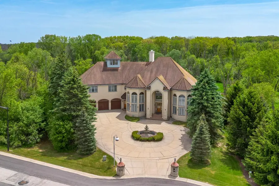 N78W13031 Country Club COURT, Menomonee Falls, WI 53051 - #2