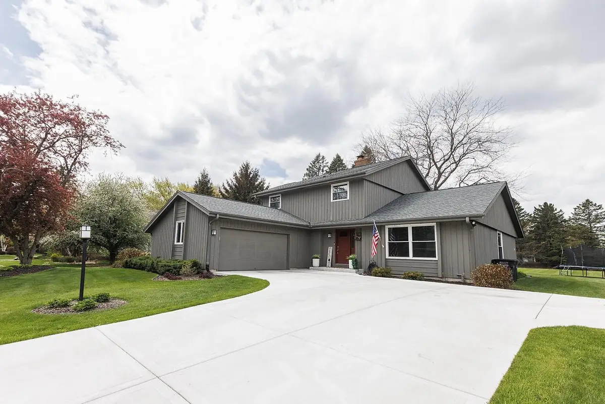 4 Cherrywood COURT, Wind Point, WI 53402 - #1
