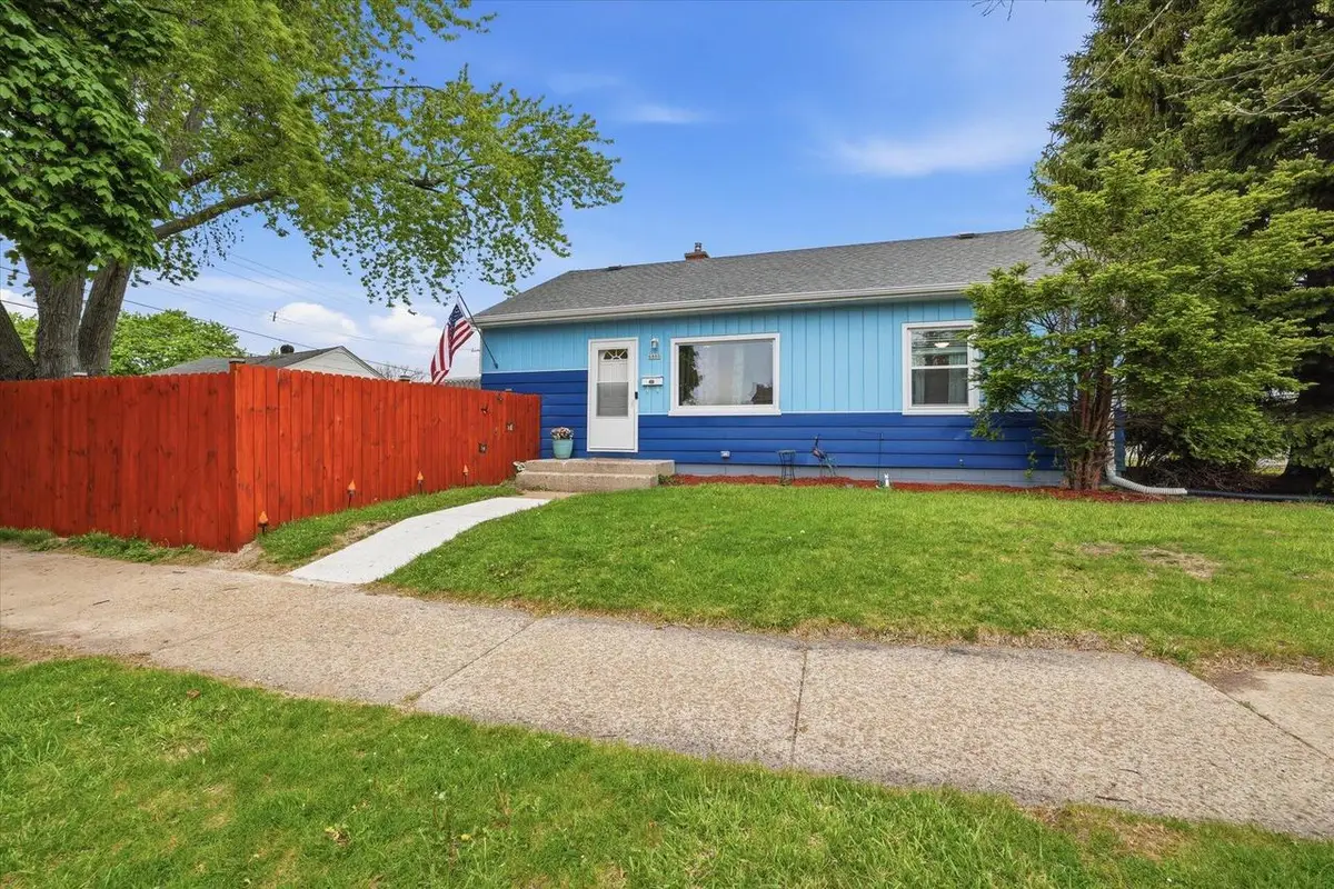 6800 Ohio AVENUE, Milwaukee, WI 53219 - #1