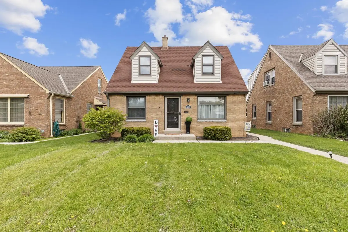 3334 Lakefield DRIVE, Milwaukee, WI 53215 - #1