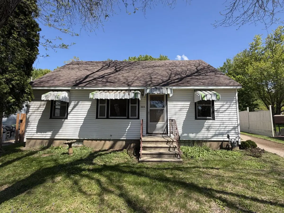 1615 31st STREET, La Crosse, WI 54601 - #1