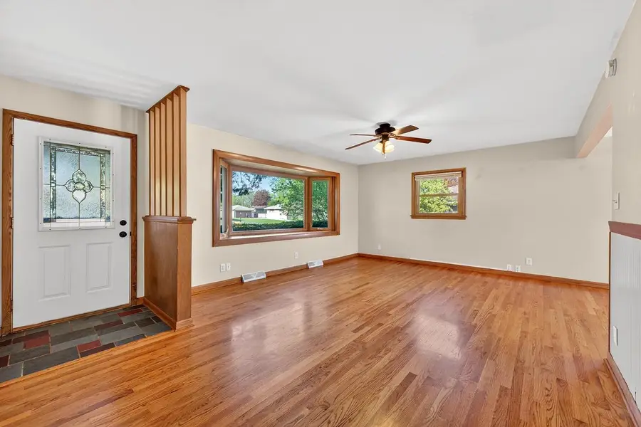 5811 Ester PLACE, Brown Deer, WI 53223 - #2