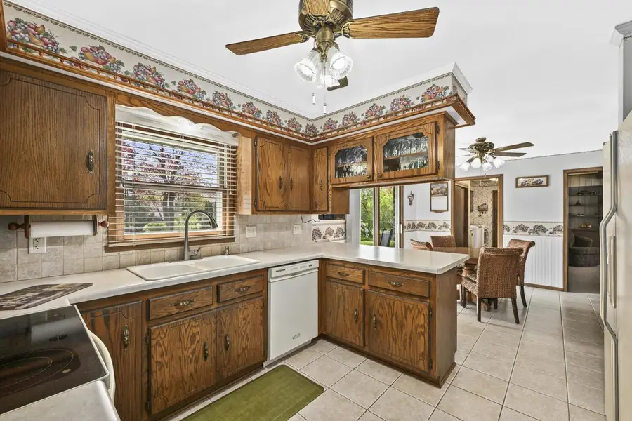 3459 Oak Tree LANE, Elmwood Park, WI 53405 - #3