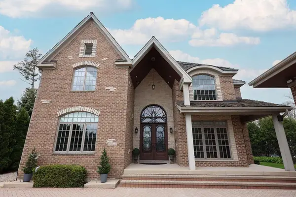 2611 Lake Shore DRIVE, Twin Lakes, WI 53181