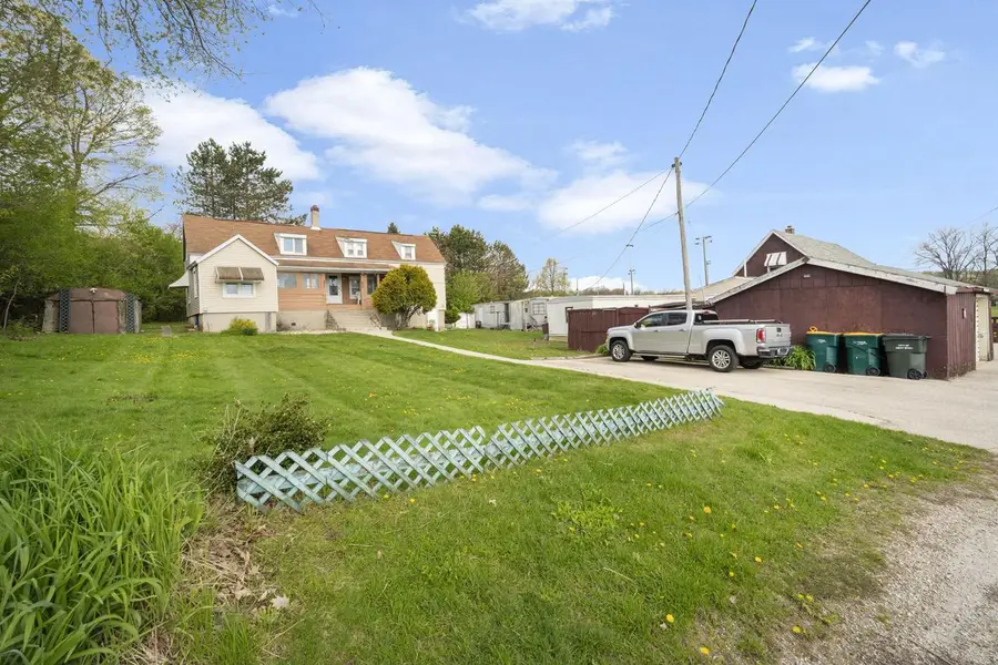 831 Silverbrook DRIVE, West Bend, WI 53090 - #2