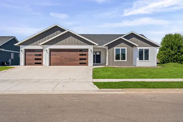 1050 Crockett DRIVE, Holmen, WI 54636