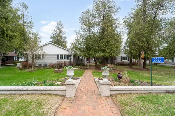 5666 Cedar Beach LANE, Belgium, WI 53004
