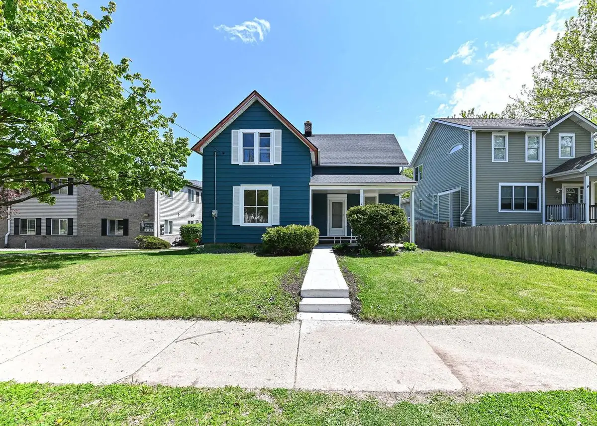3270 92nd STREET, Milwaukee, WI 53227 - #1