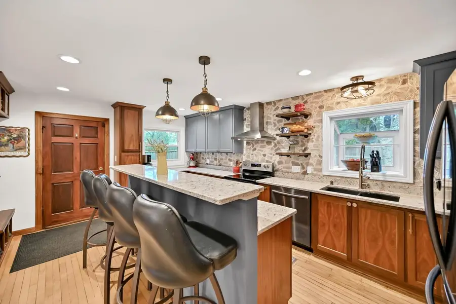 2500 Hemlock ROAD, Glendale, WI 53209 - #2
