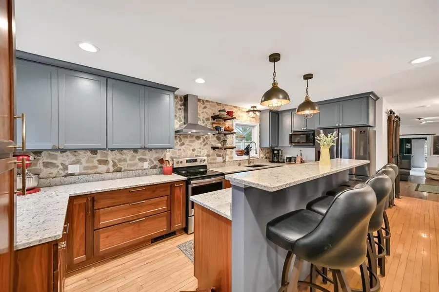 2500 Hemlock ROAD, Glendale, WI 53209 - #3