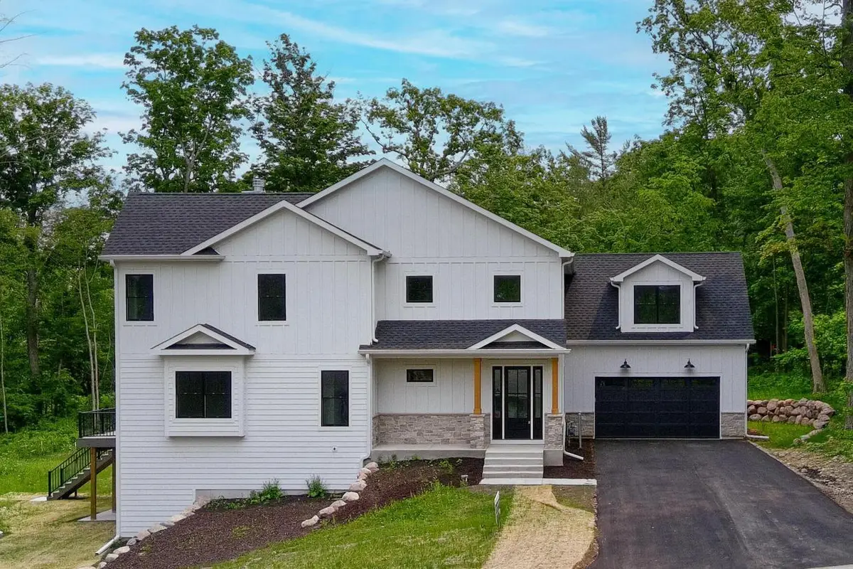 N2692 Forest DRIVE, Lake Geneva, WI 53147 - #1