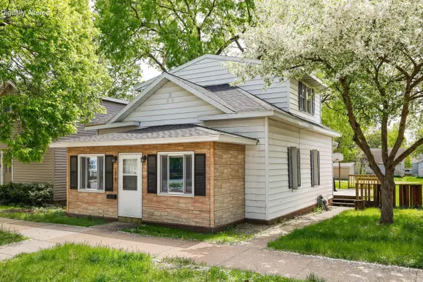 1020 Farnam STREET, La Crosse, WI 54601