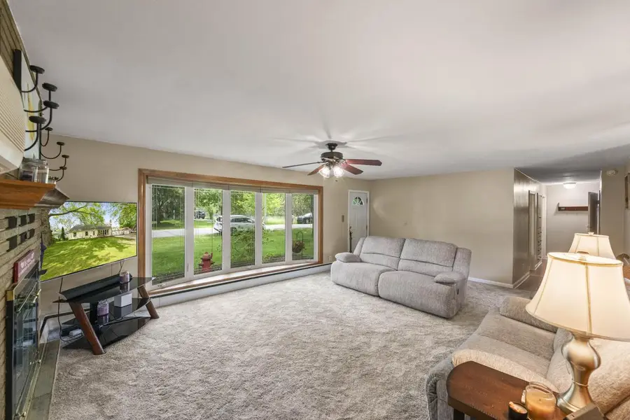251 S Main STREET, Dousman, WI 53118 - #3
