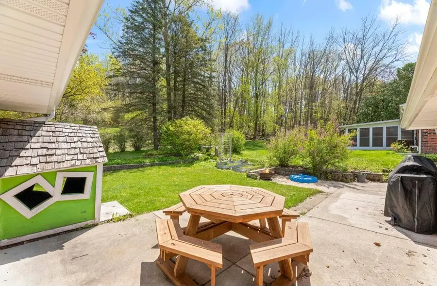 530 Oak TERRACE, Slinger, WI 53086 - #3