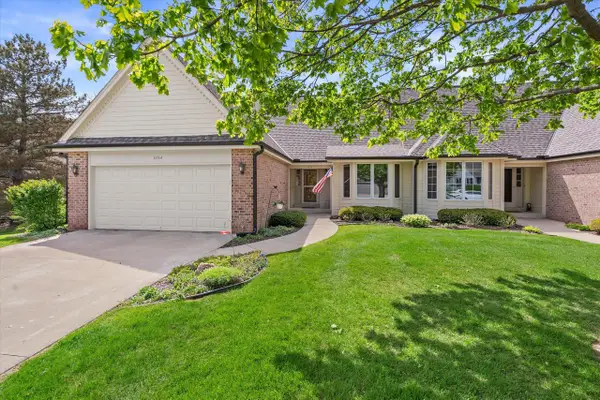 625 S Stonehedge DRIVE #A, Brookfield, WI 53045