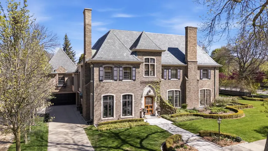 3565 Lake DRIVE, Shorewood, WI 53211 - #2