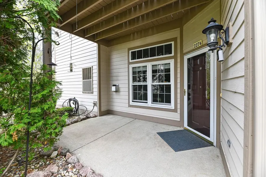 2274 W Vista Bella DRIVE #101, Oak Creek, WI 53154 - #3