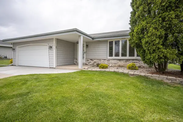 3812 Jodi PLACE, Franklin, WI 53132