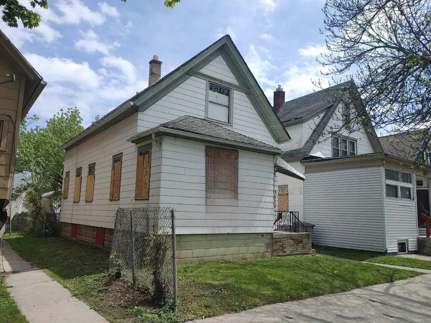 3574 10th STREET, Milwaukee, WI 53206 - #2