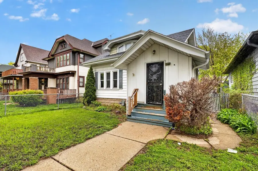 2454 49th STREET, Milwaukee, WI 53210 - #3