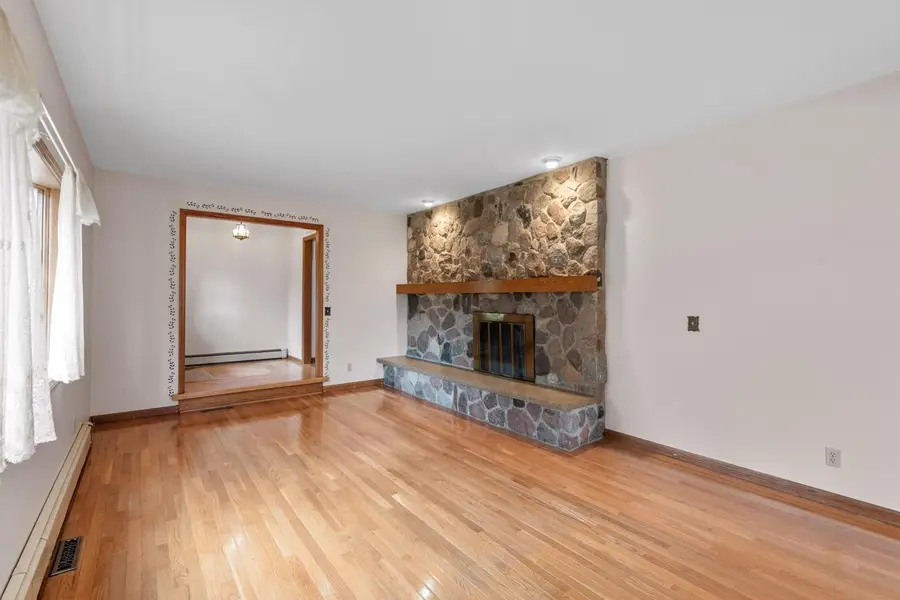 4050 Sleeping Dragon ROAD, West Bend, WI 53095 - #3