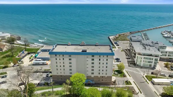 415 N Lake STREET #702, Port Washington, WI 53074