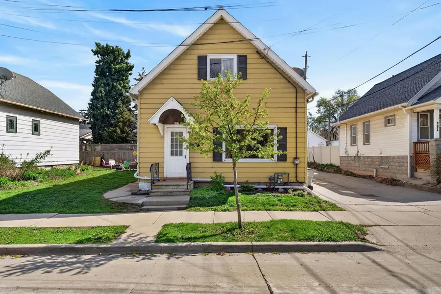 925 Lincoln AVENUE, Milwaukee, WI 53207 - #2