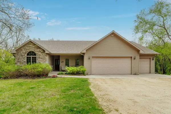 W8797 Lake Lorraine ROAD, Delavan, WI 53115