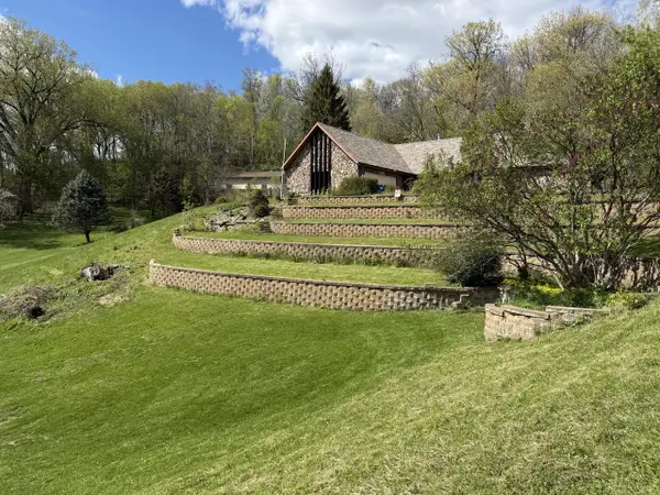 4653 Crestwood LANE, La Crosse, WI 54601