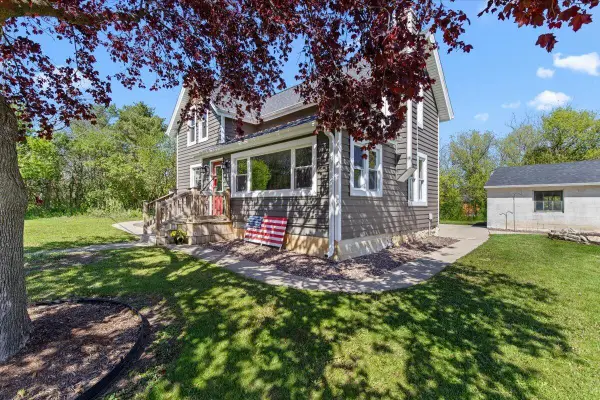 W301N9546 O Neil ROAD, Hartland, WI 53029