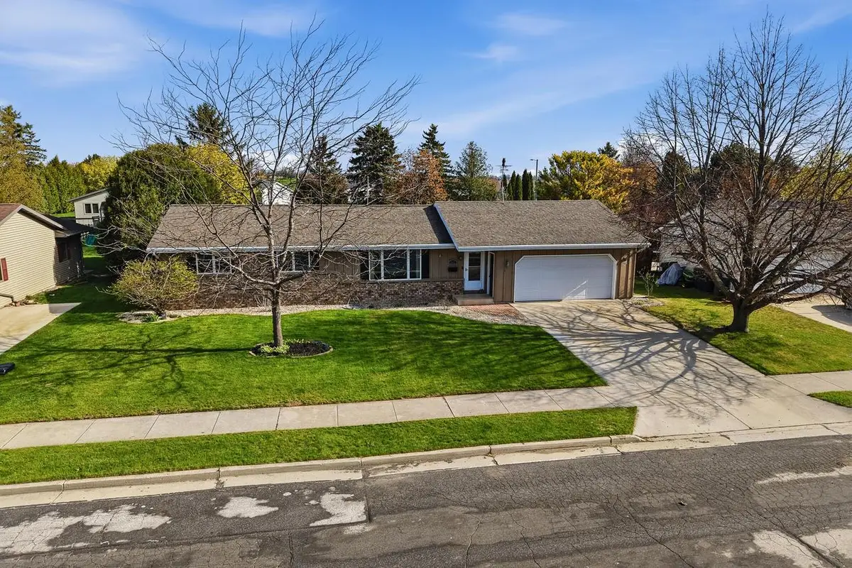 1412 Field Tree LANE, Oostburg, WI 53070 - #1