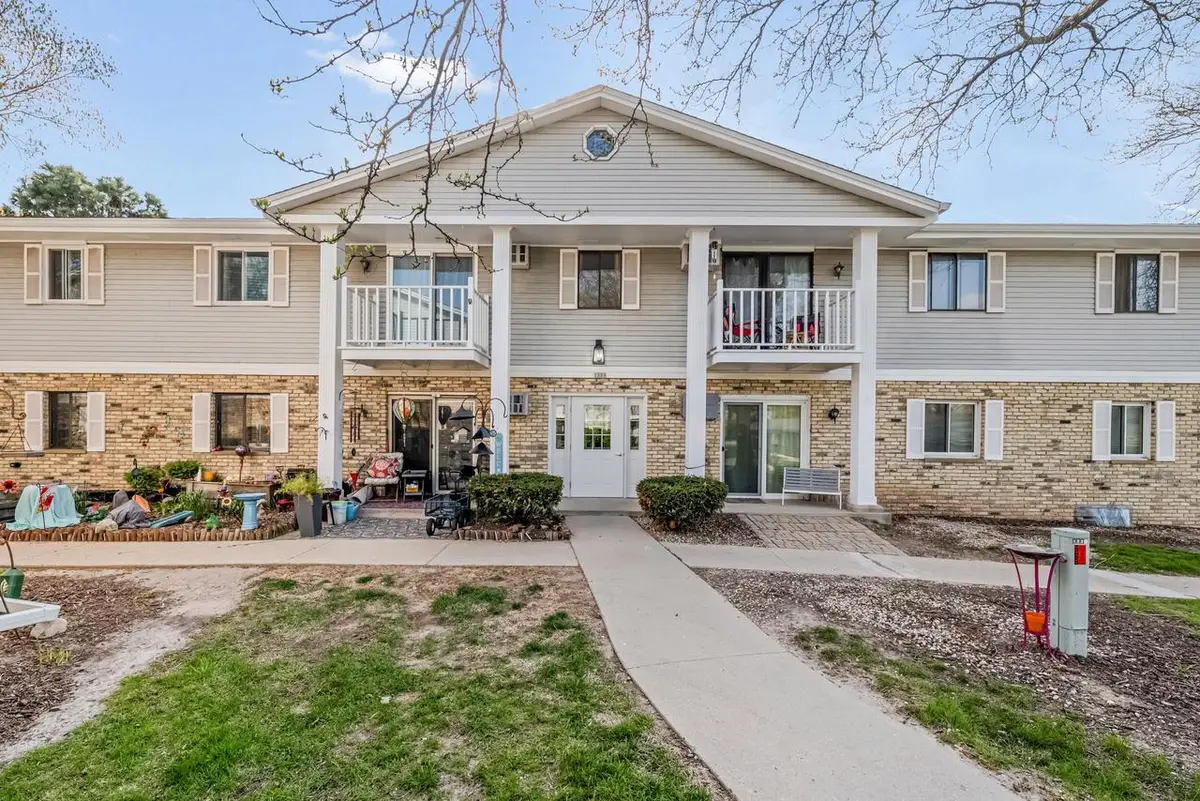 1226 Decorah ROAD #3, West Bend, WI 53095 - #1