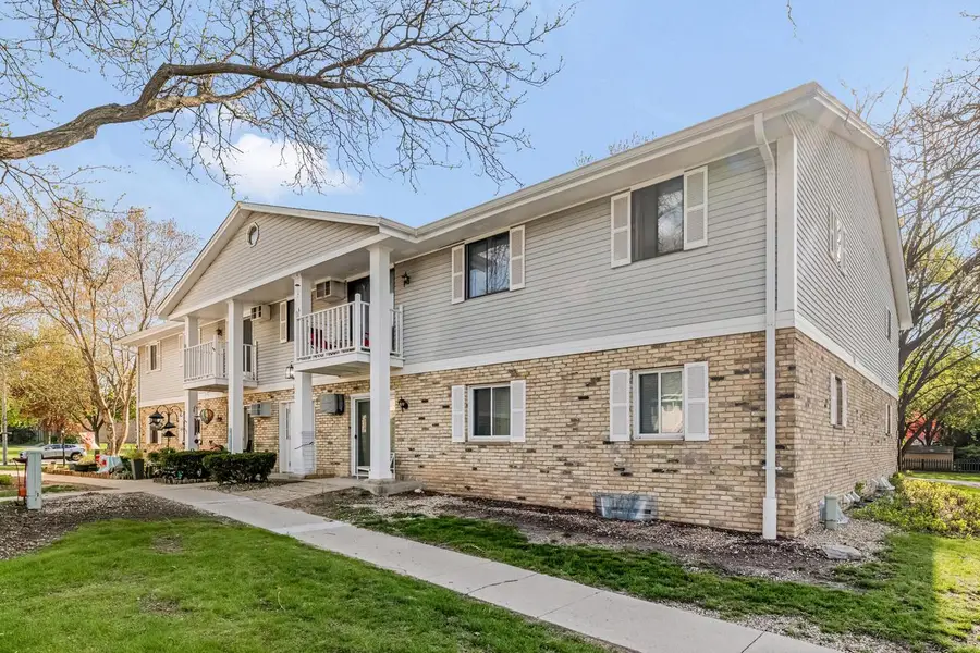 1226 Decorah ROAD #3, West Bend, WI 53095 - #2
