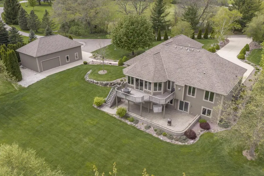 S103W22145 Kelsey AVENUE, Big Bend, WI 53103 - #2