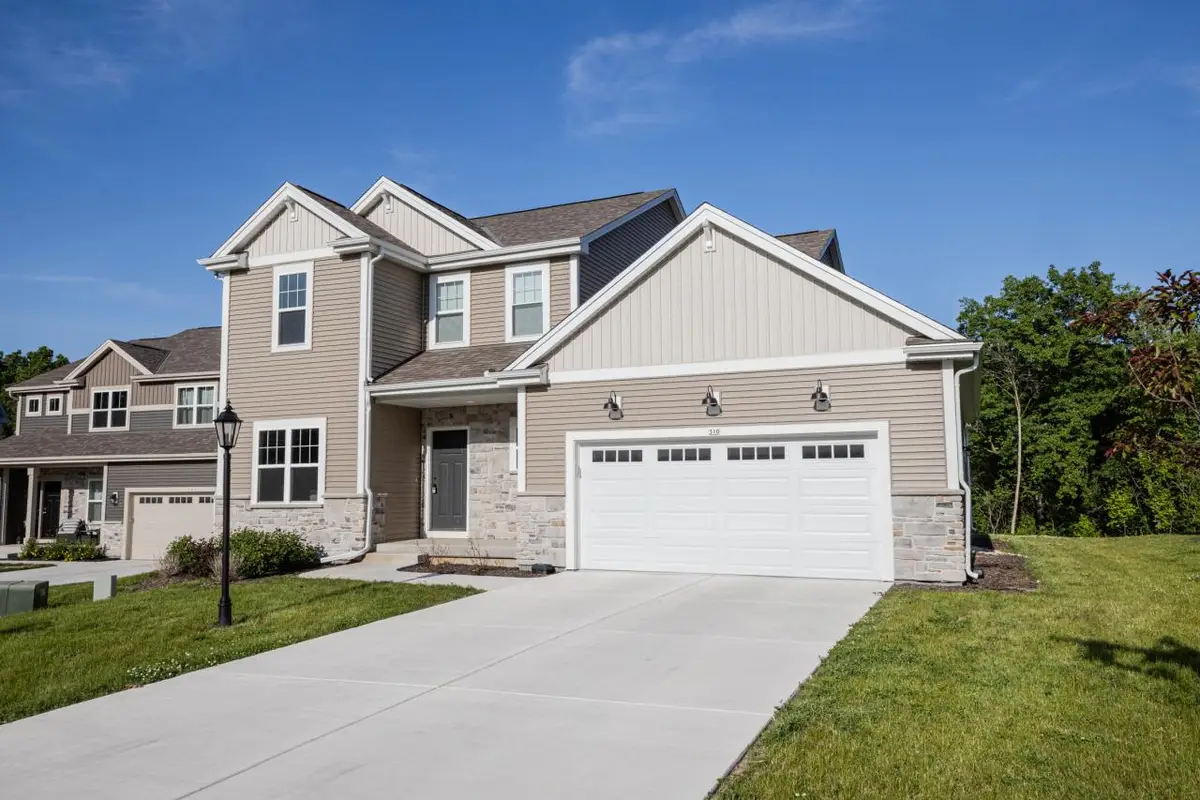 310 Paradise COURT, Hartland, WI 53029 - #1