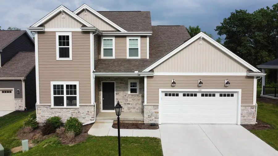 310 Paradise COURT, Hartland, WI 53029 - #2
