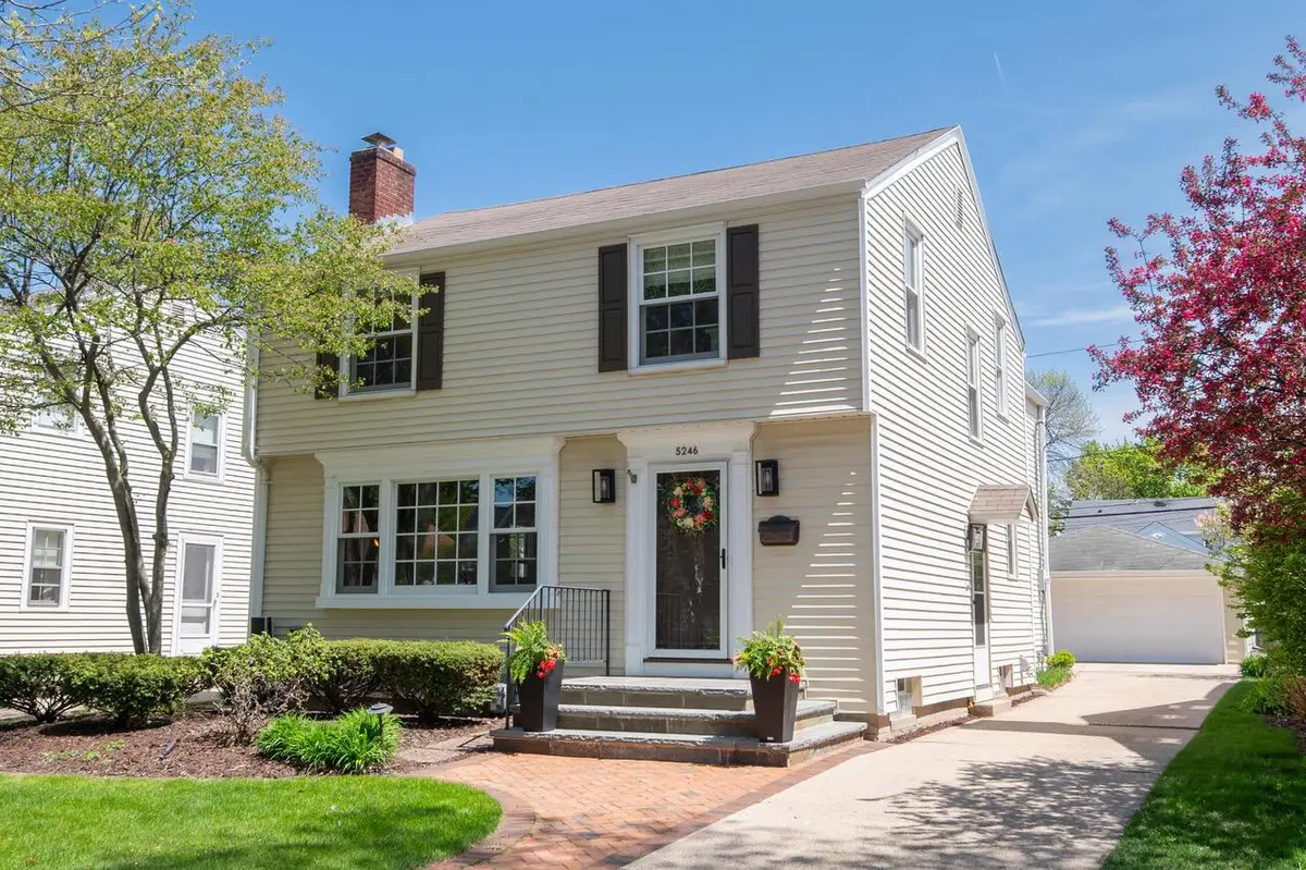 5246 Kent AVENUE, Whitefish Bay, WI 53217 - #1