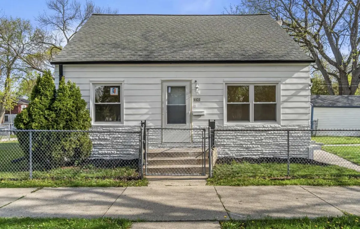 4430 Glendale AVENUE, Milwaukee, WI 53218 - #1