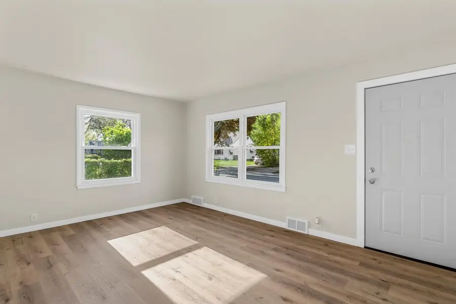 4430 Glendale AVENUE, Milwaukee, WI 53218 - #2