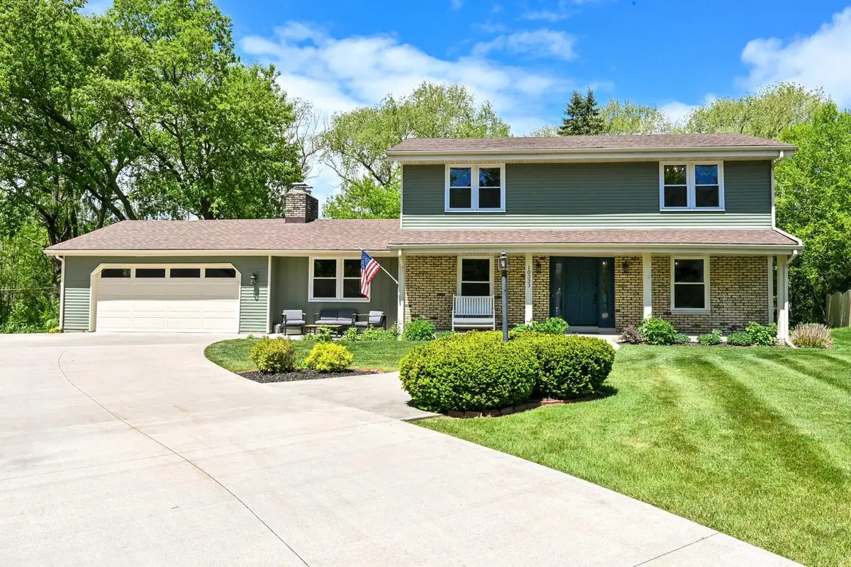 10333 N Versailles COURT, Mequon, WI 53092 - #1