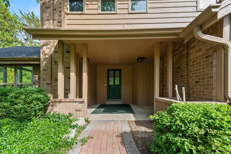 921 W Green Tree ROAD, River Hills, WI 53217 - #2