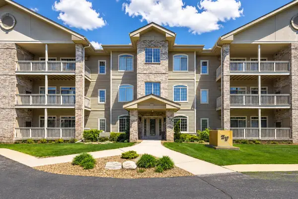 13060 Bluemound ROAD #101, Elm Grove, WI 53122