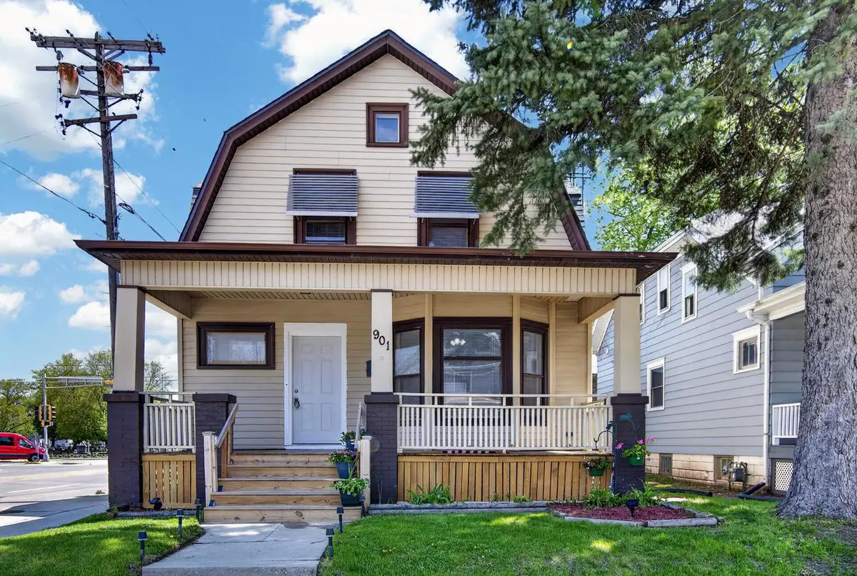 901 Grove AVENUE, Racine, WI 53405 - #1