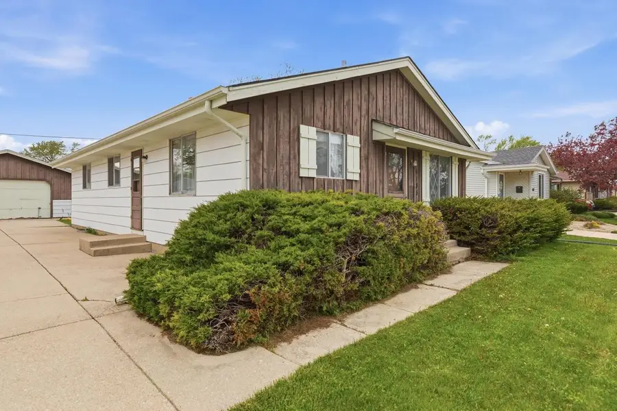 6185 Merrill AVENUE, Cudahy, WI 53110 - #2