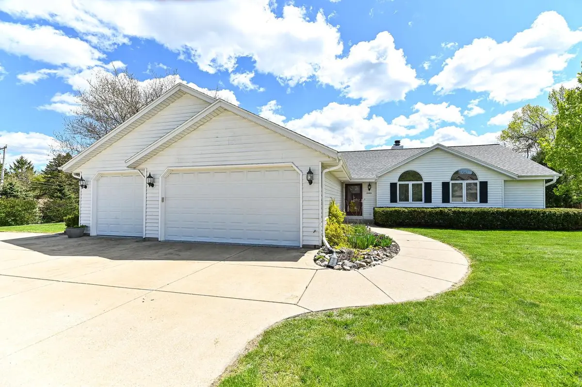 12405 North LANE, New Berlin, WI 53151 - #1