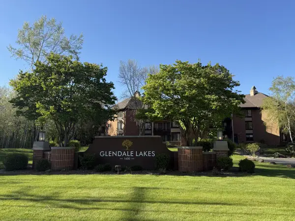 1600 Green Tree ROAD #319, Glendale, WI 53209