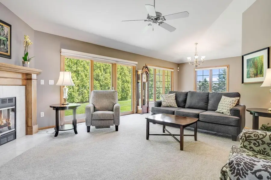 19190 Stonehedge DRIVE #B, Brookfield, WI 53045 - #2