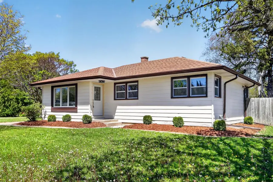 5224 LUEBBE LANE, Milwaukee, WI 53223 - #2